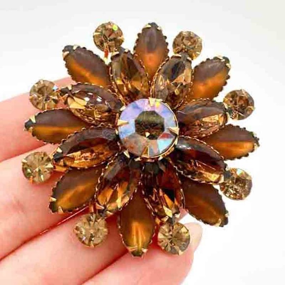 Vintage Signed Judy Lee Rhinestone Brooch Amber Aurora Borealis Star 2" c1970s - Picture 3 of 12